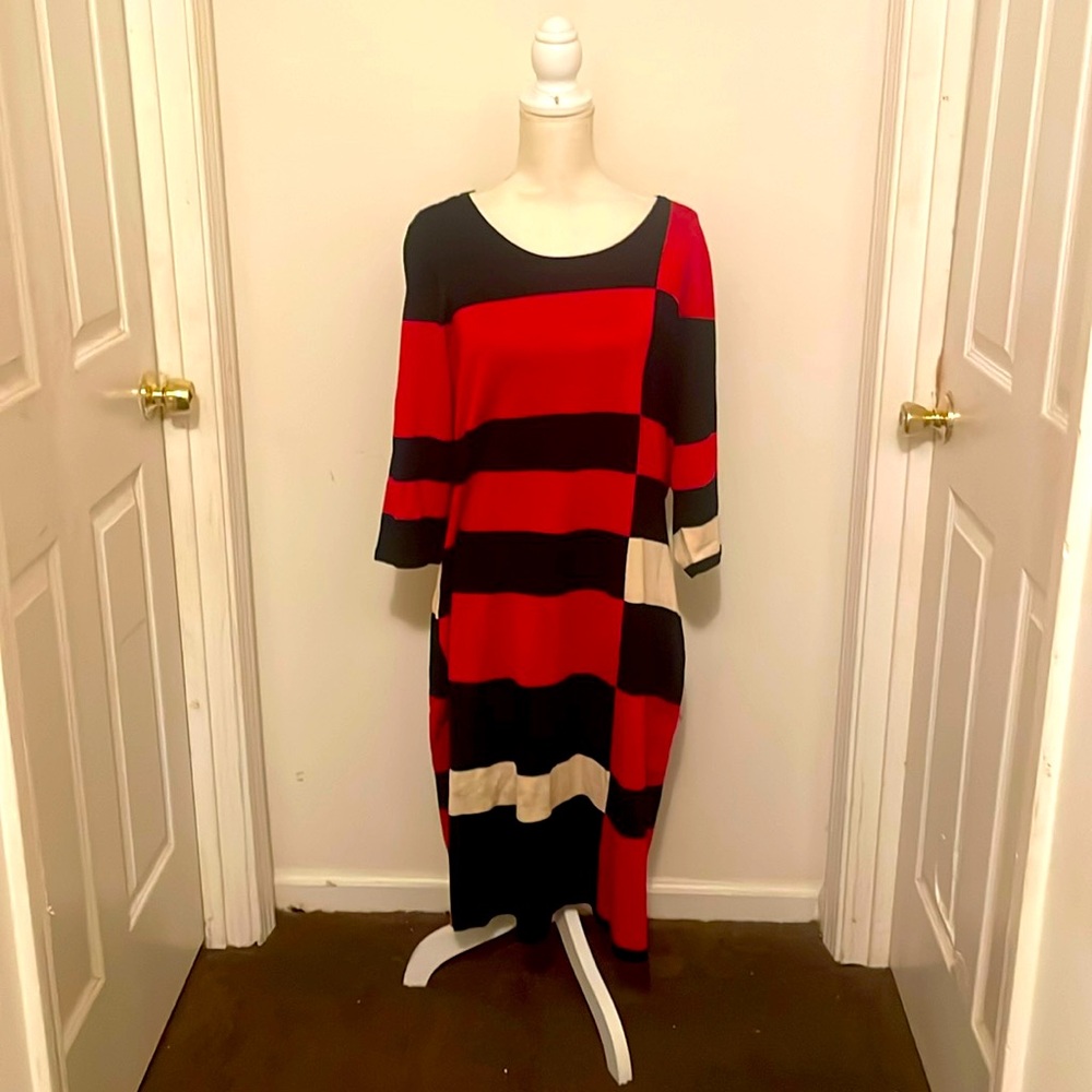 Simply beautiful new tag attached sweater dress